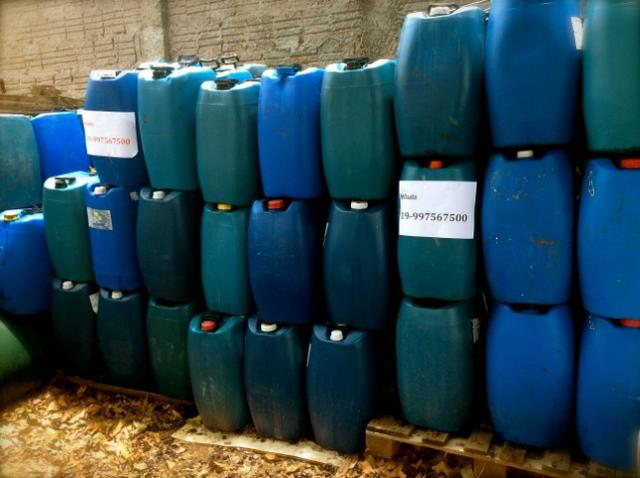 Bombonas Plasticas Usadas 50 litros 7 Reais - Foto 4