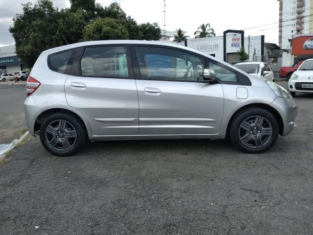 Honda fit 2011 DX 1.4 flex Mec 2 dono 92 mil km muito novo