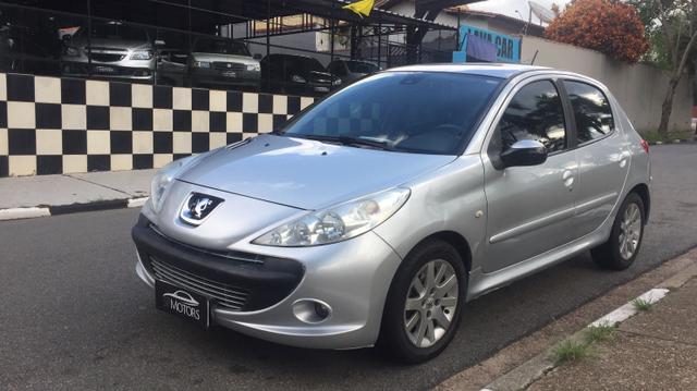 Peugeot 207 Prata 1.6 Flex AUTOMÁTICO - Foto 6