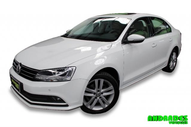 Volkswagen Jetta 2.0 TSI Highline 4P