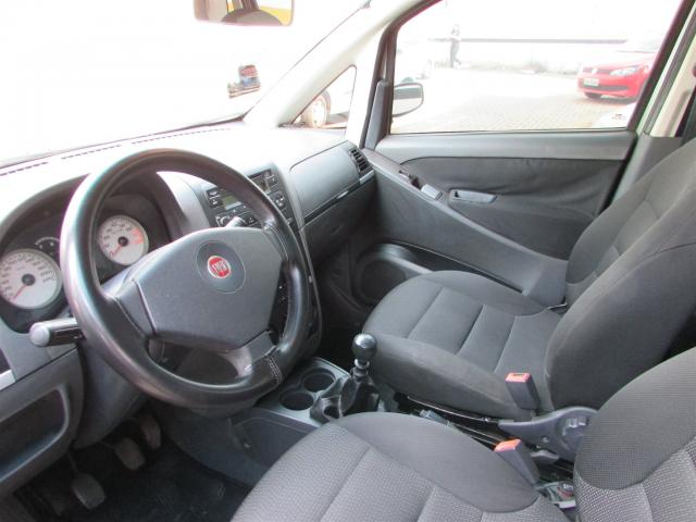 FIAT IDEA 2010/2010 1.8 MPI ELX 8V FLEX 4P MANUAL - Foto 8
