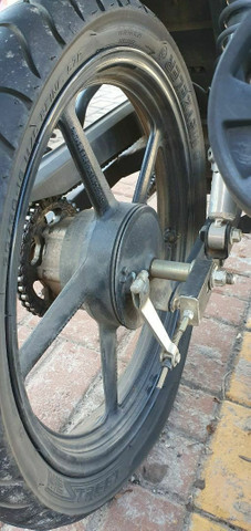 Vendo roda palitro traseira da yamaha ler anuncio todo - Foto 2