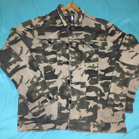jaqueta camuflada carmen