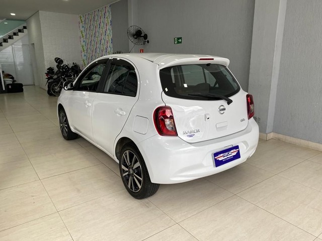 NISSAN MARCH SL 1.6 AUTOMÁTICO 2019