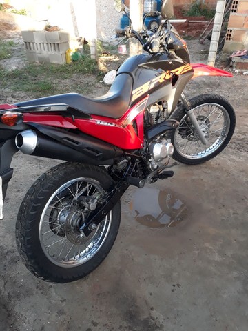 VENDE SE UMA MOTO HONDA BROS 160 ANO 2018 VALOR 14.500 FONE *