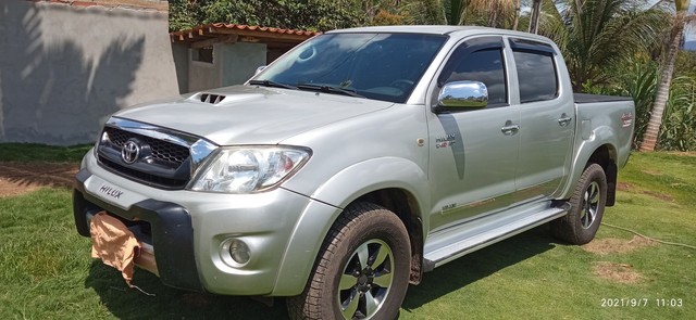 TOYOTA HILUX CD 2010