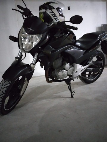 VENDO MOTO CB 300