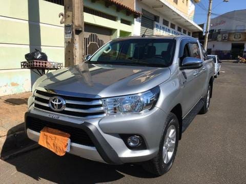 HILUX 2,7 SRV 4X4 CD 16V FLEX 4P AUTOMÁTICA 18/18 PRATA 28000 KM