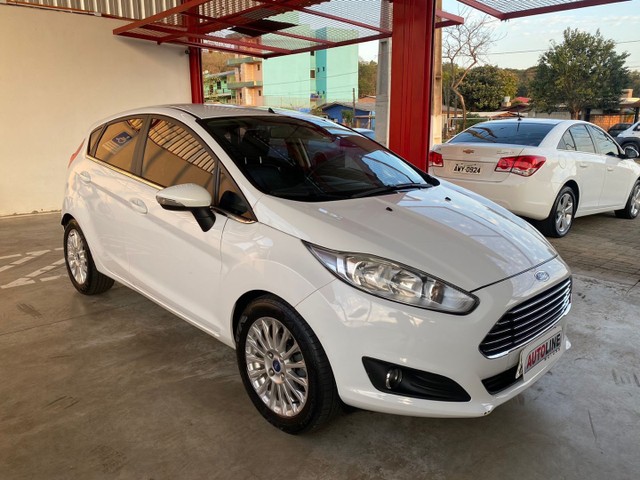 FORD NEW FIESTA TITANIUM AUTOMÁTICO