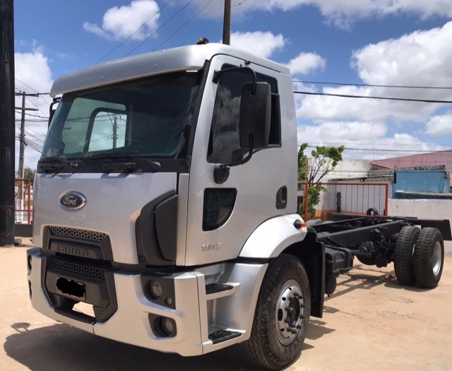CAMINHÃO FORD 1517 ANO 2012
