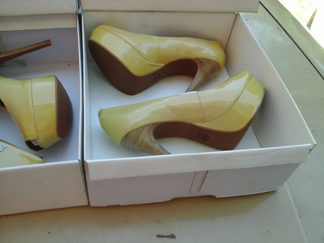 Sapatos de salto (2) - Foto 4