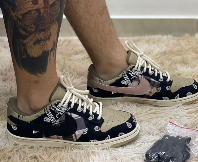 tenis travis scott nike sb