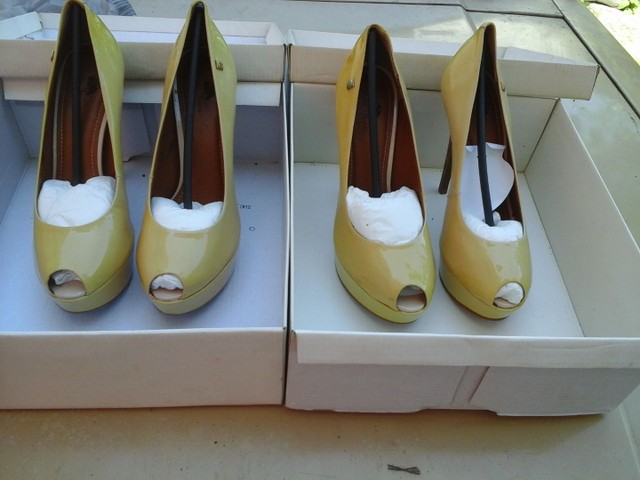 Sapatos de salto (2) - Foto 2