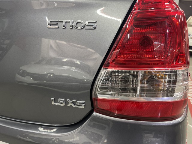 Toyota ETIOS XS Sedan1.5 Flex 16V 4p Mec. 2013 Flex - Foto 9