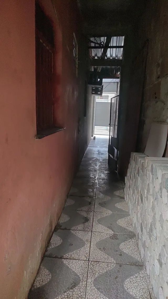 Vende-se uma casa no Santa Etelvina 