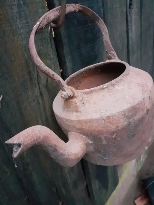 Chaleira de Ferro Antiga - Foto 4