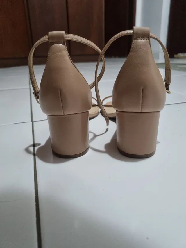 Sandalia Arezzo nova - Foto 4