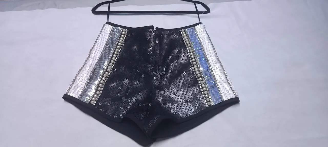 Short Preto com Detalhes em Prata - Vitor Zerbinato