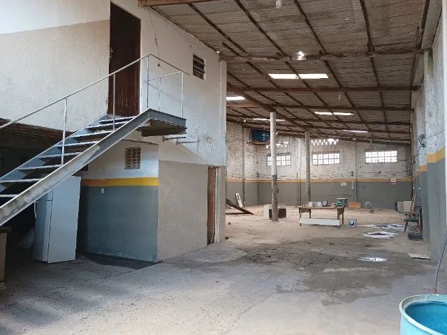 VENDE-SE GALPÃONO BAIRRO JABOTIANA  - Foto 3