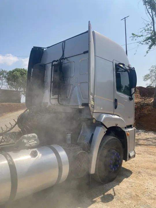 VW 25-370 TRACTOR 6x2 ANO 2009 - Foto 8