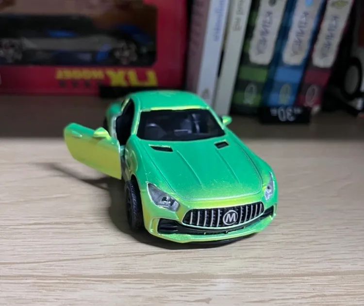 Mercedes AMG GT Black series 1:36 - Foto 3