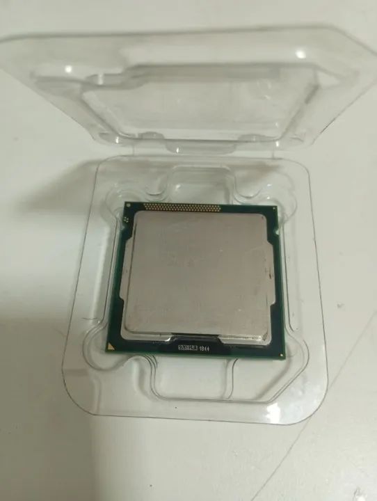 Intel Processor Lot64169978595458122