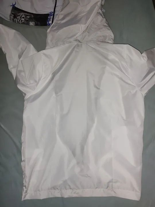 Jaqueta Nike branco com capuz - Foto 5