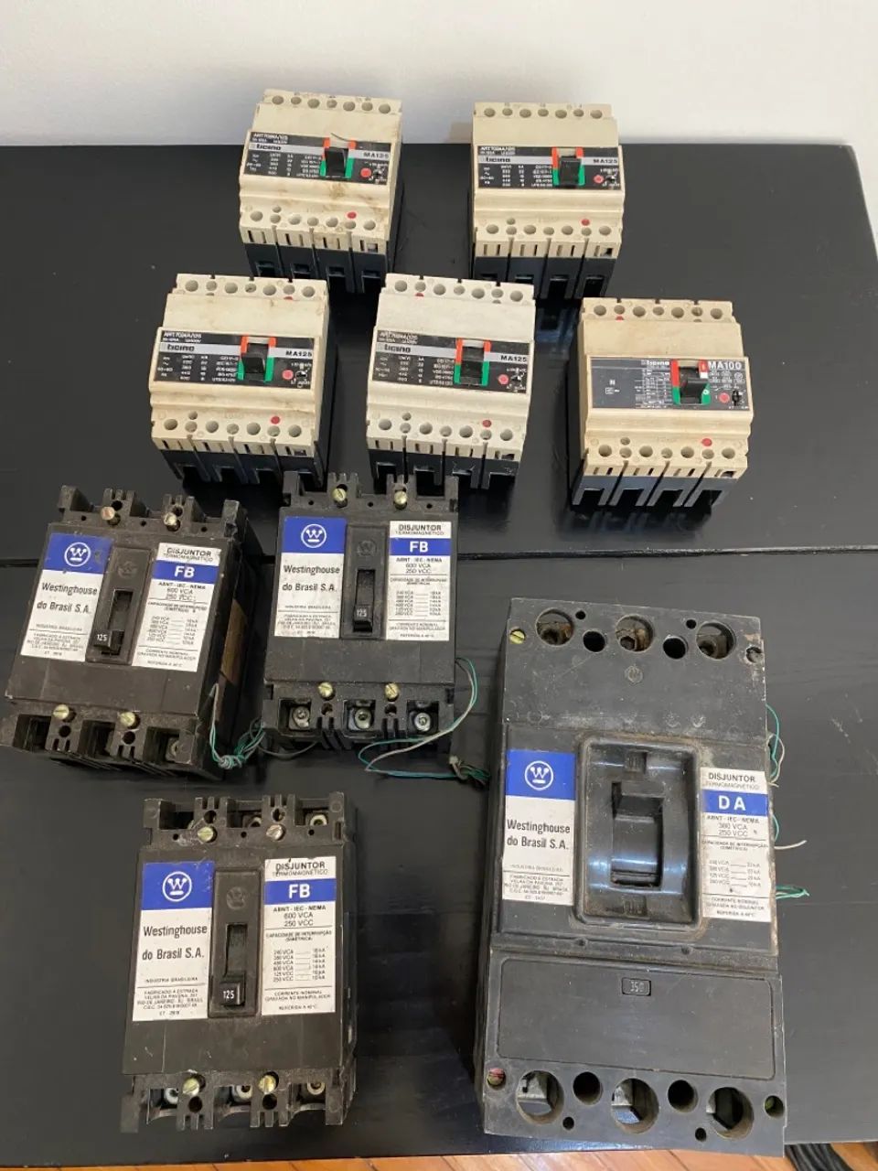 Disjuntores termomagnéticos e Diferenciais 