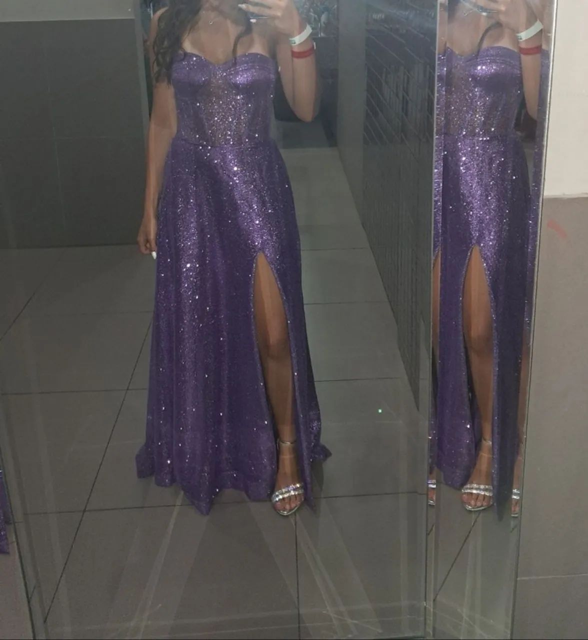 Vestido roxo de brilho  - Foto 2