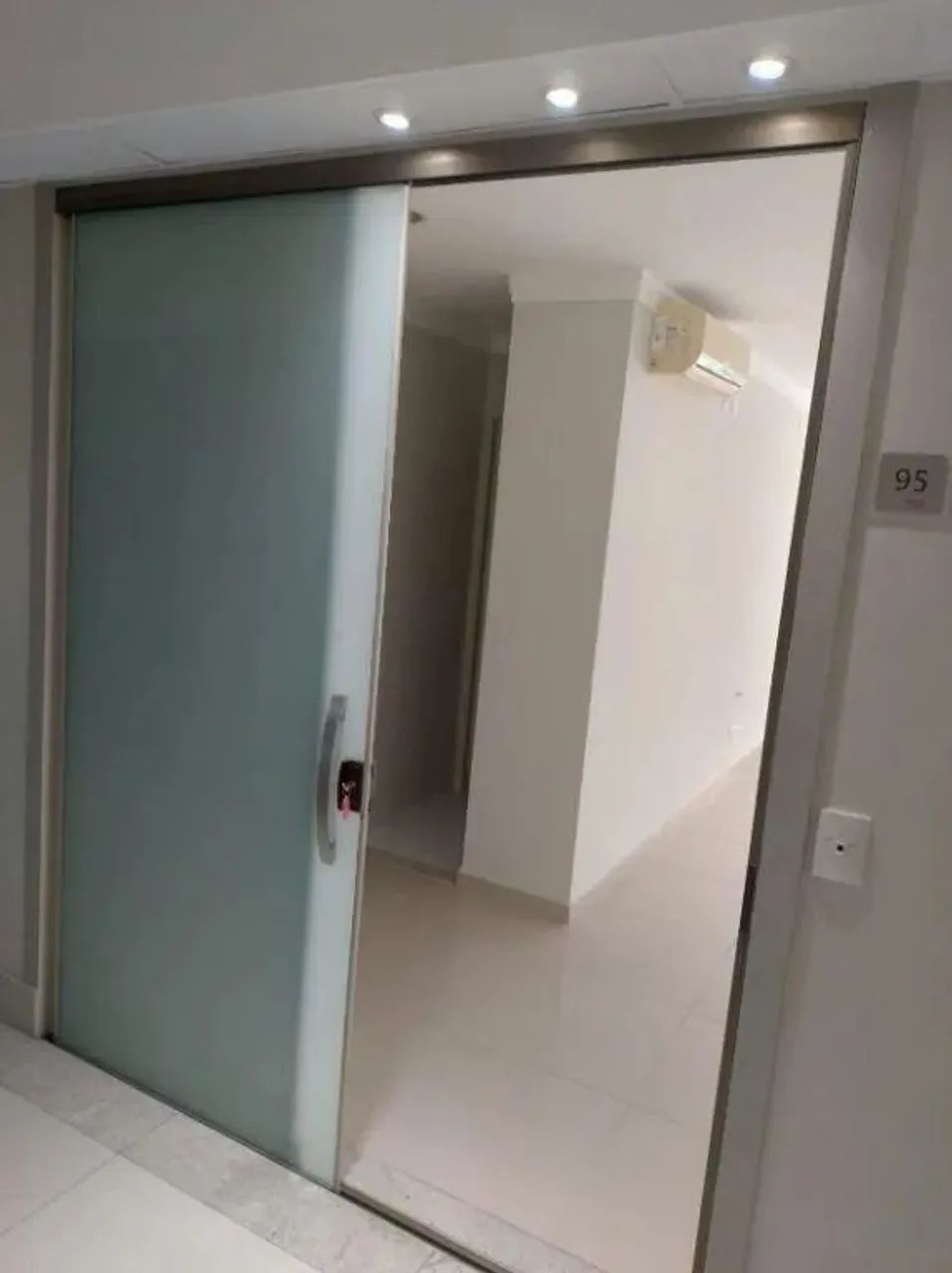 Sala para alugar em Barueri, Empresarial 18 do Forte, com 42 m², Edifício Gama Office - Foto 2