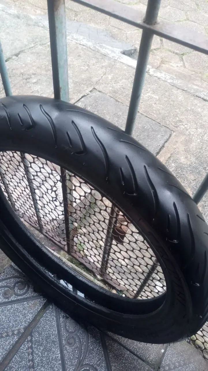Pneu de Moto Novo