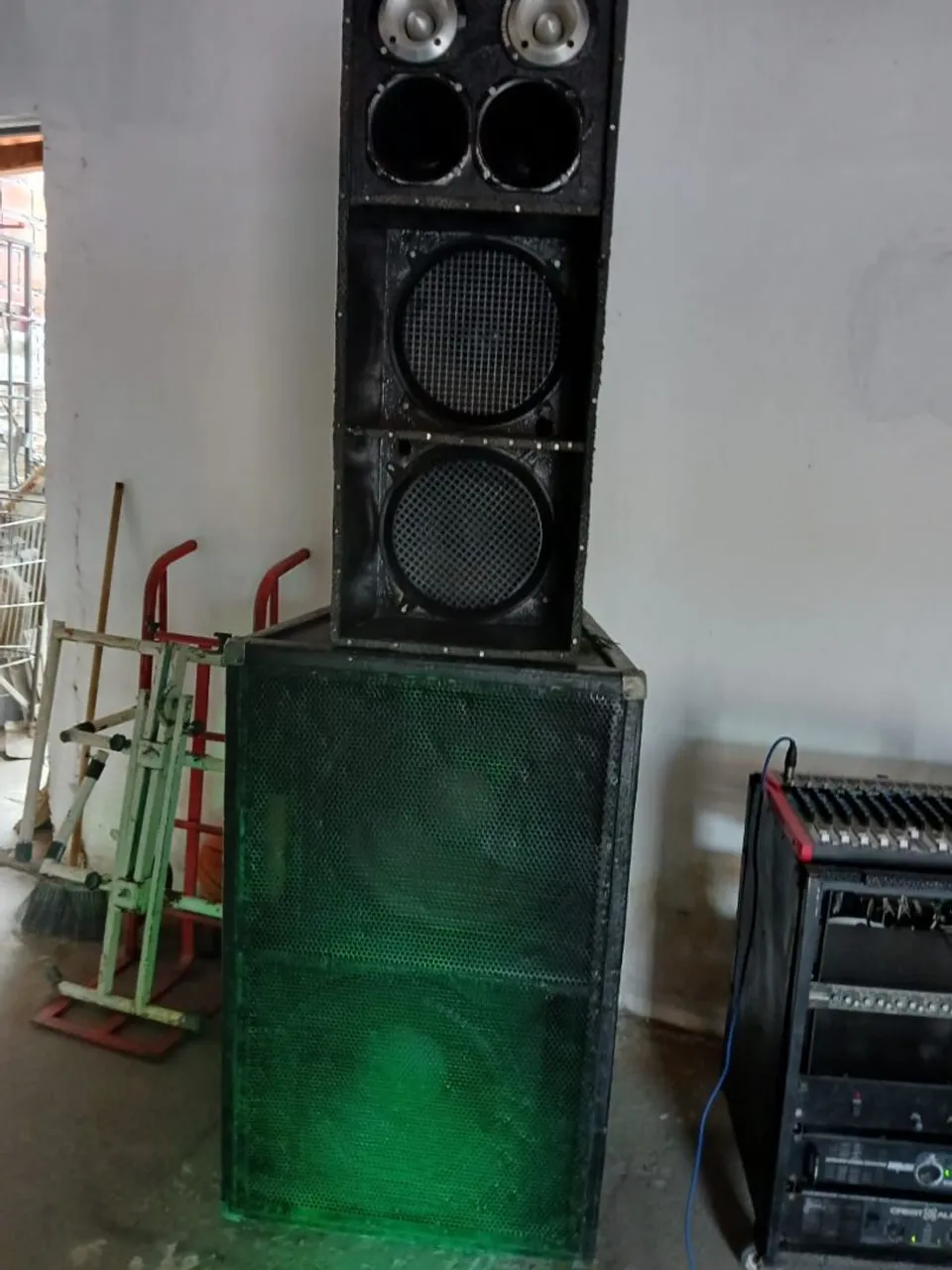 Vende-se som para banda