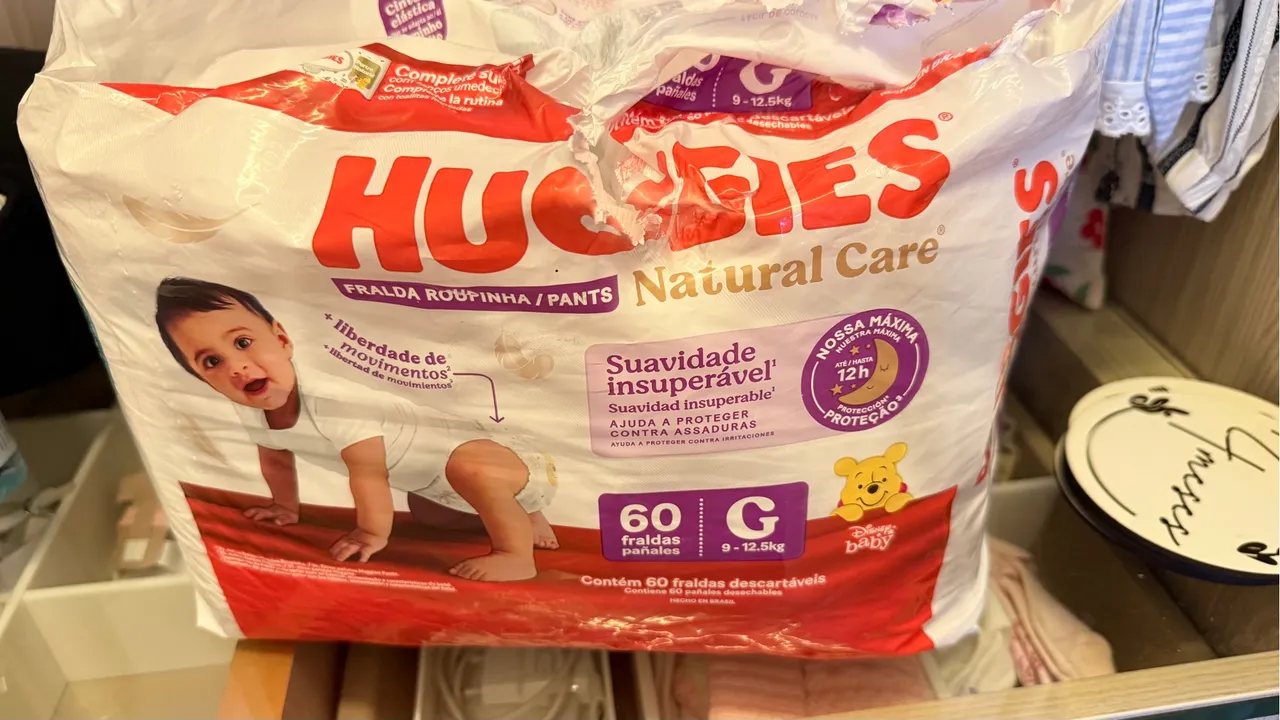 Fraldas Huggies Natural Care Roupinha G - 57 unidades