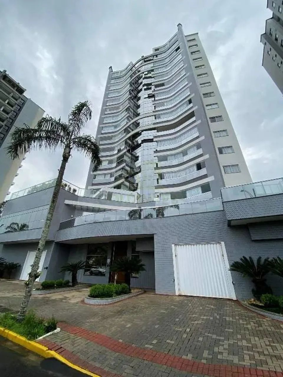 Apartamento Tâmisa 1 suíte no Centro de Brusque mobiliado