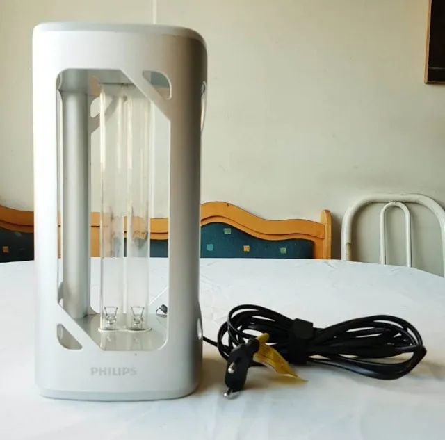 Luminária de Mesa para Desinfecção UV-C - Marca Philips - 24W Bivolt - Usado - Funcionando
