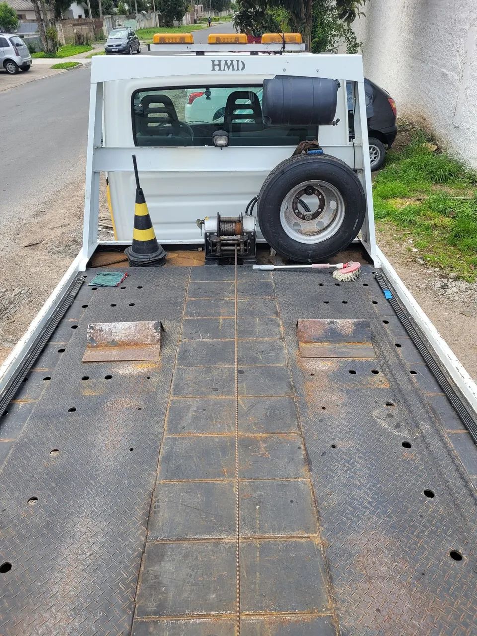 Caminhão plataforma hidráulica de auto socorro - Foto 12