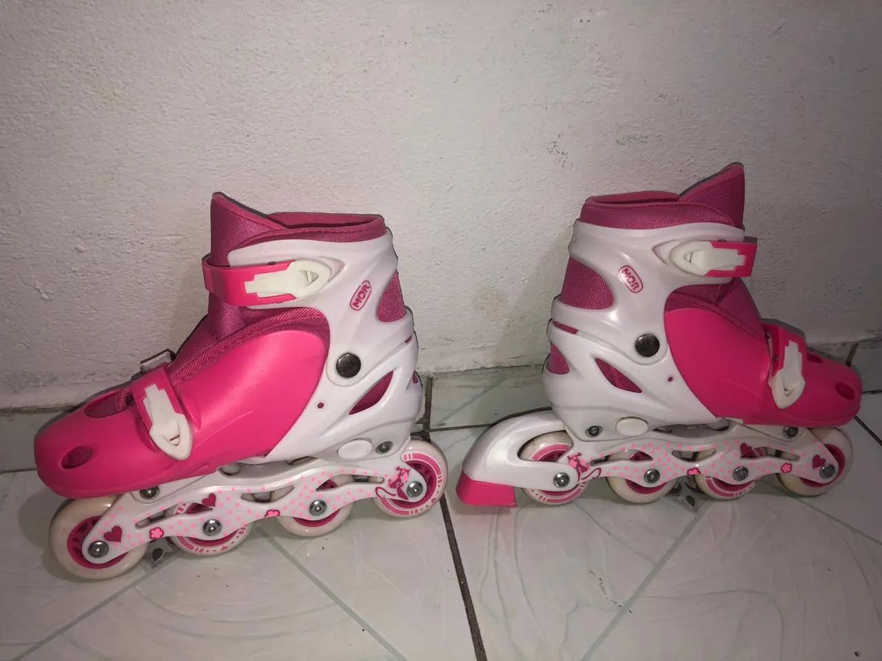 Patins rosa e branco. - Foto 6