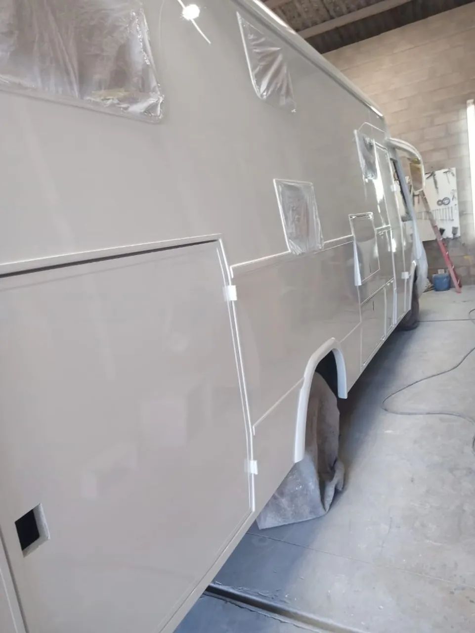 Vendo motorhome MB 914 em construção  - Foto 4