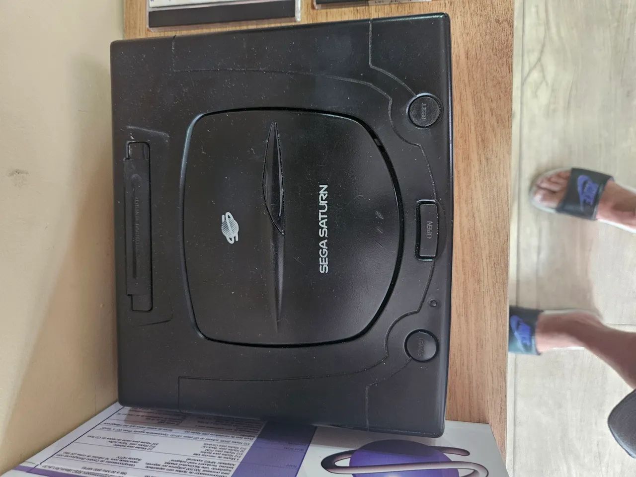 Sega Saturn com Jogo - Console Clássico - Foto 2
