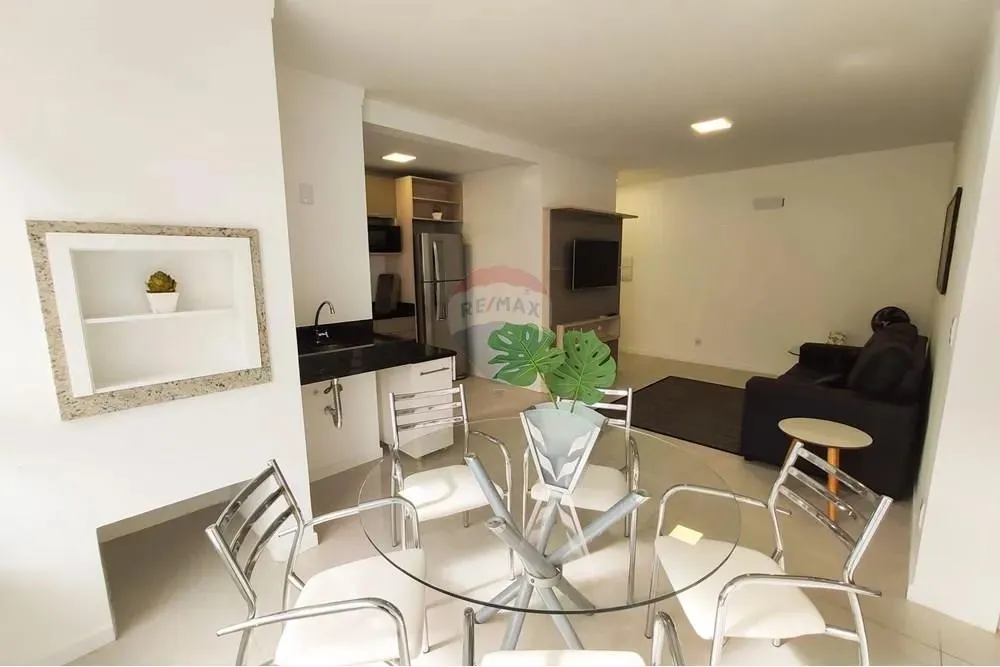 Apartamento para Locação a Passos da Praia dos Ingleses!