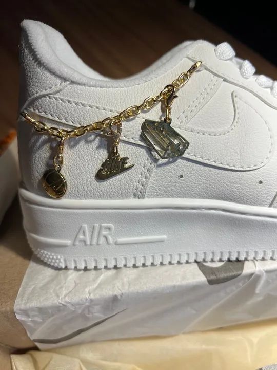 Tênis Air Force 1 Low ?Lucky Charms? - Foto 4