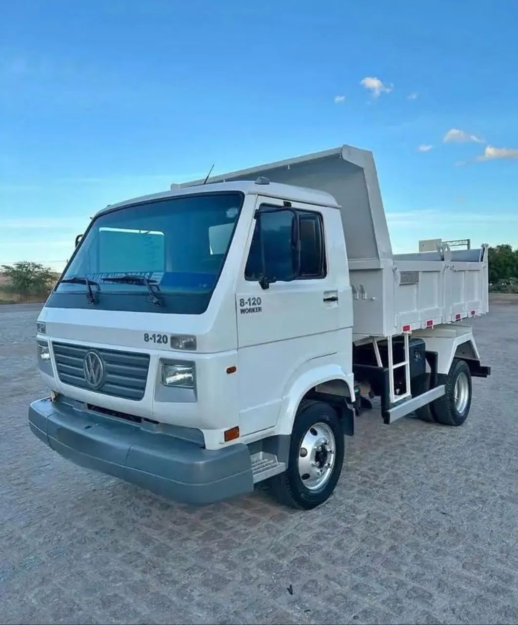 VOLKSWAGEN 8-120 CAÇAMBA TOCO