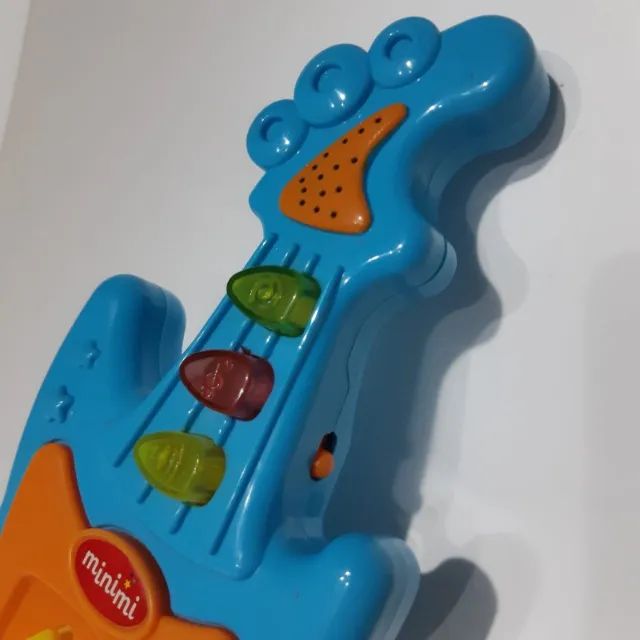 Guitarra de brinquedo Minimi com Som e Luz - Foto 5