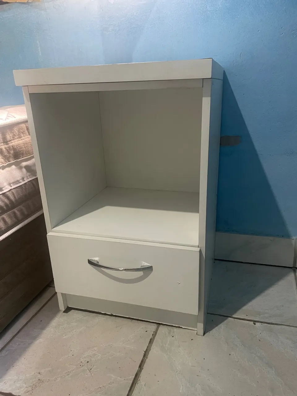 Penteadeira branca em MDF