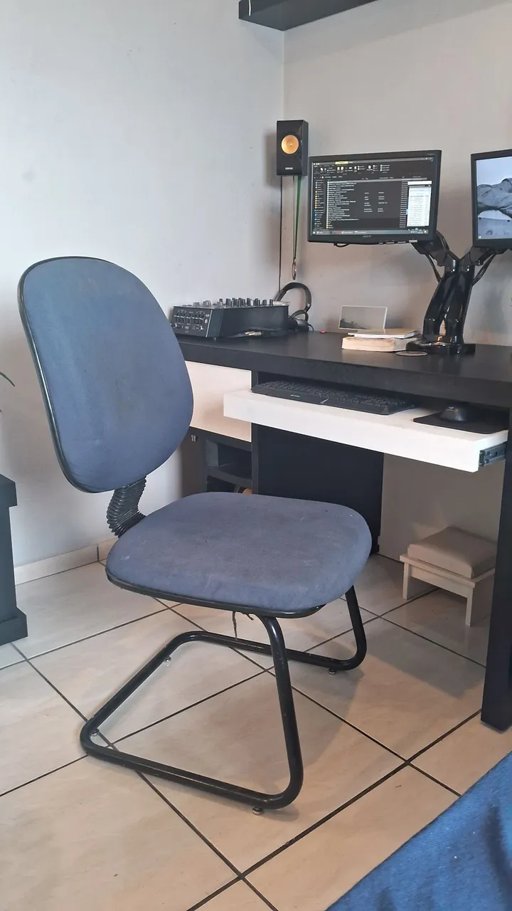Cadeira de escritório ergonômica