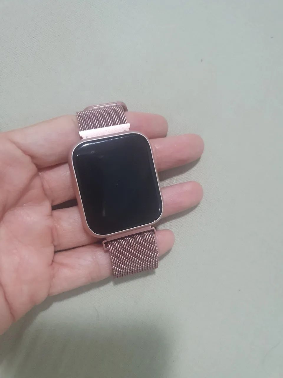 Smartwatch Rose Gold com Pulseira de Malha