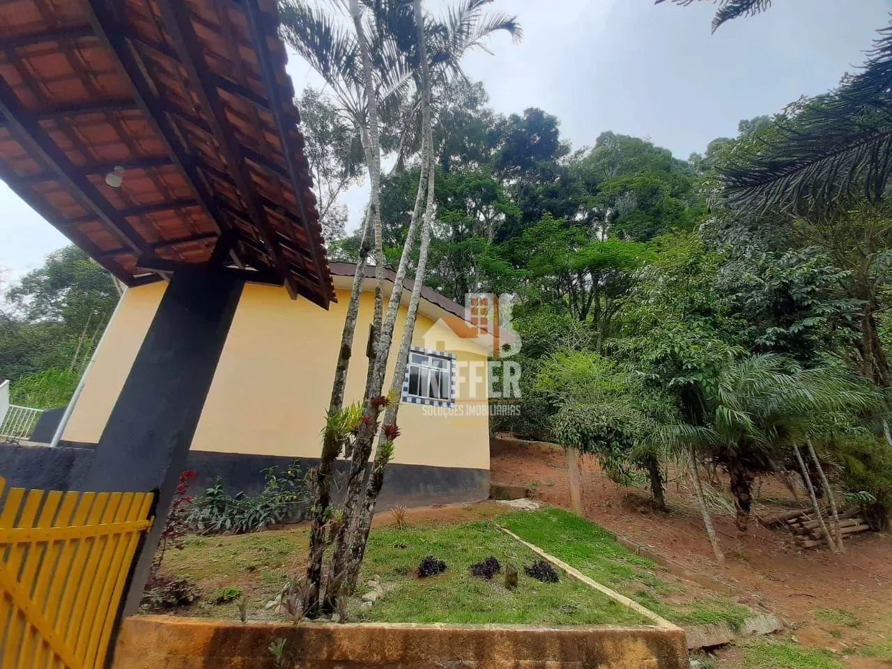 Sítio com 8 quartos à venda, 30000 m² por R$ 700.000 - Largo do Machado - Santa Maria Mada