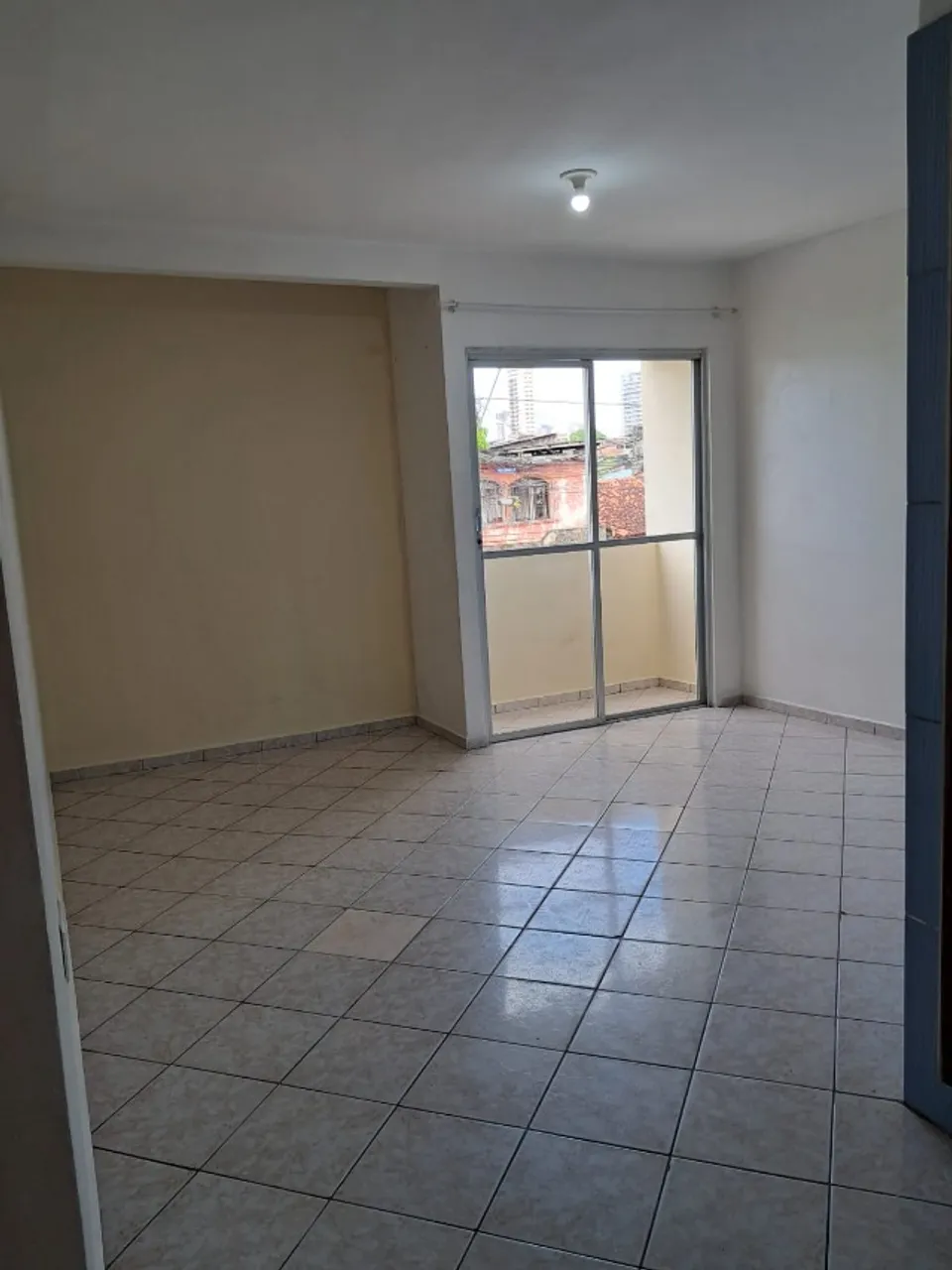 Aluga-se apartamento em Belém