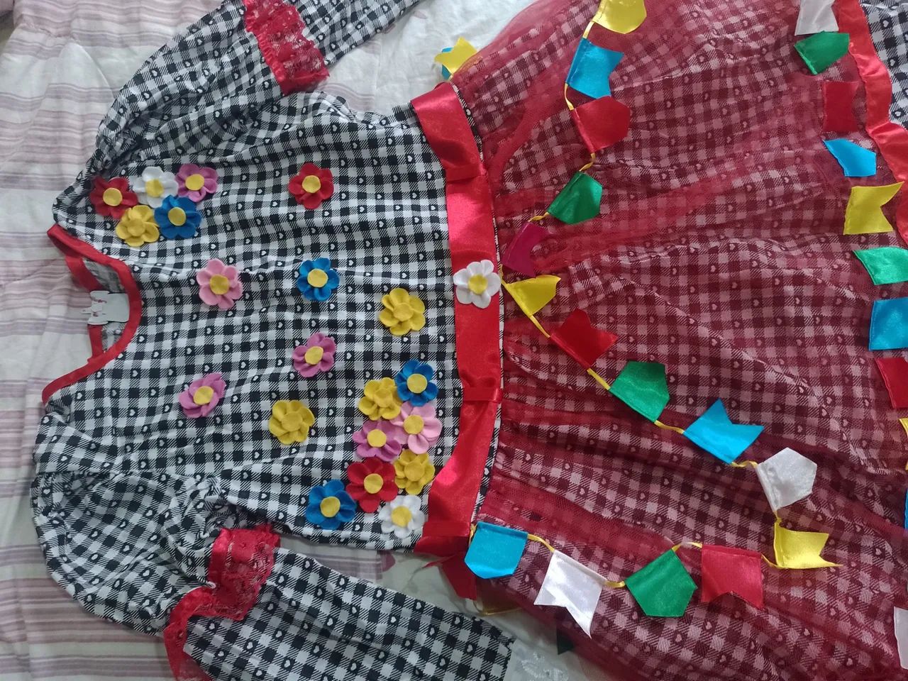 Vestido de Festa Junina Infantil tamanho 12 - Foto 5
