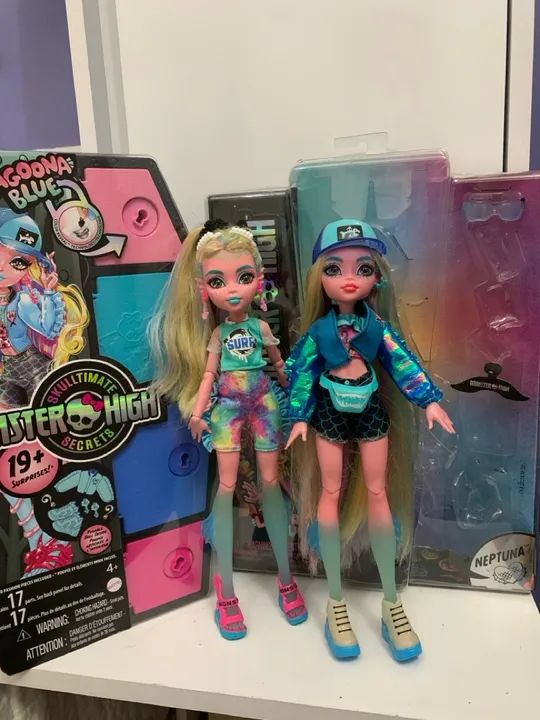 Monster high lagoona skulltimate secrets + básica 